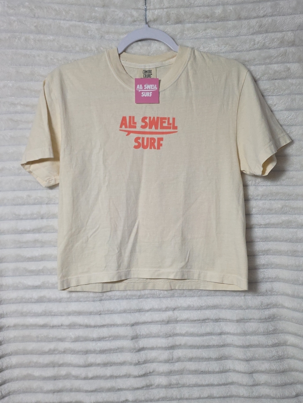 0268 Cream Tee with Coral Surf Graphic;‎ Small
